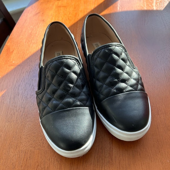 Steve Madden leather loafers only worn twice! - Picture 2 of 5